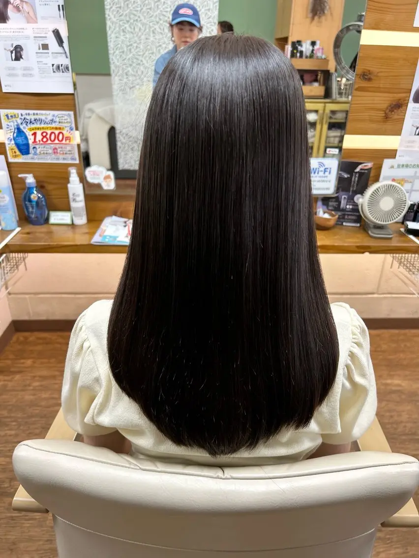 ロング 神谷 千明のヘアスタイル