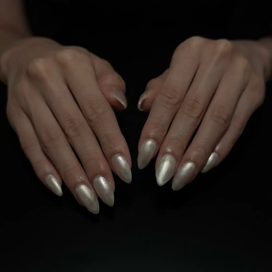 ネイル ゴールド ラメ(グリッター) ニュアンスネイル シンプルネイル ホワイト ハンドネイル D.d nail Maria🫧のネイルデザイン