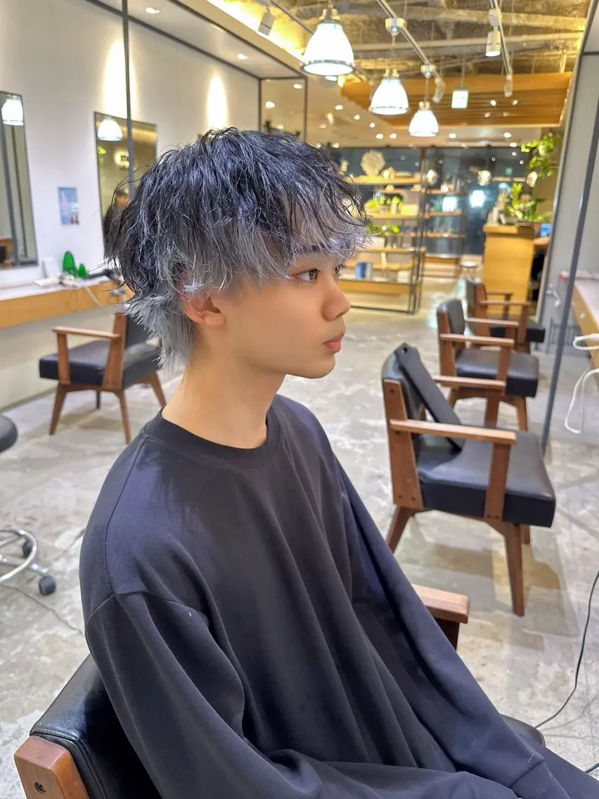 カラー メンズ デザインカラー ヘアカラー AIRI 🐈‍⬛のヘアスタイル