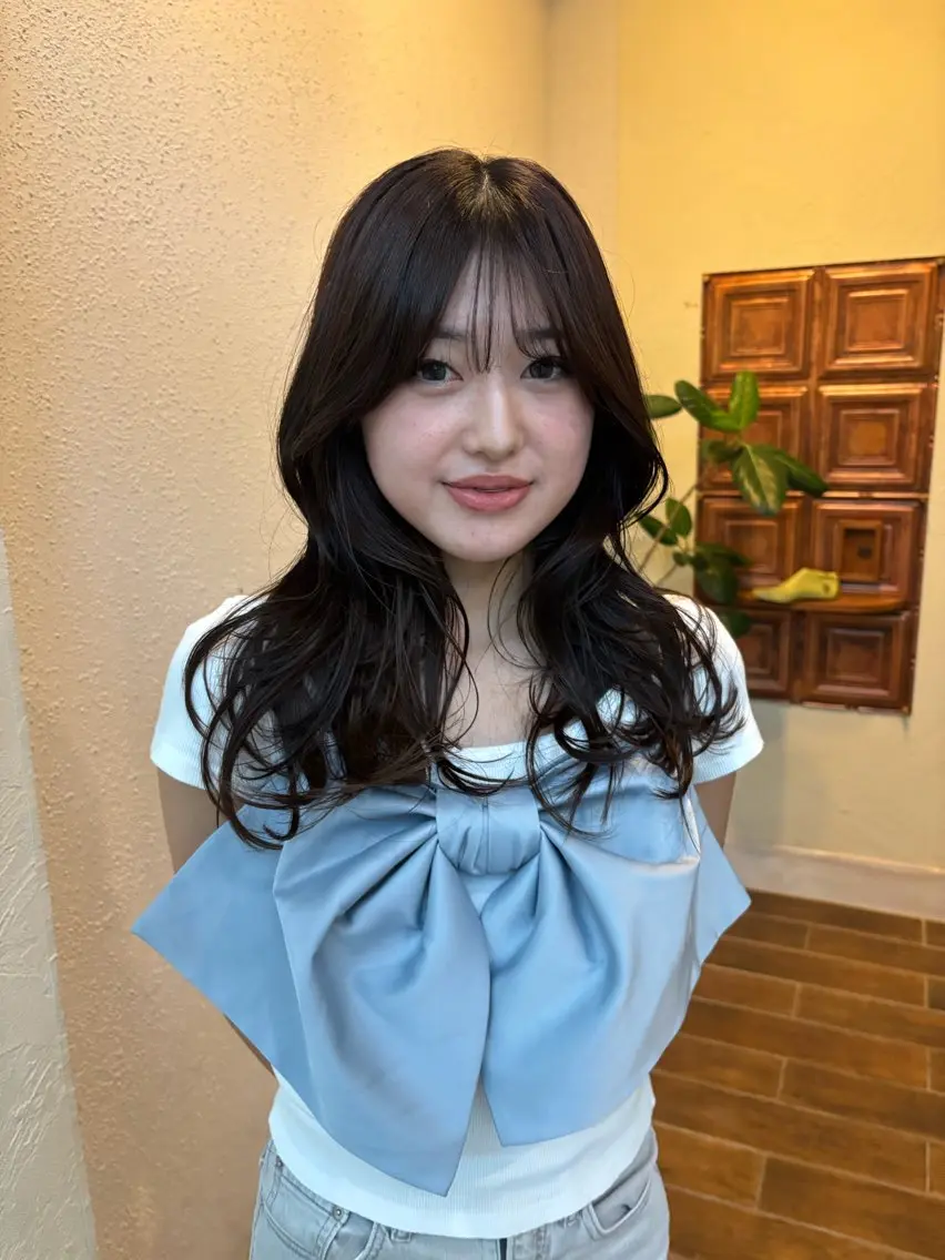 セミロング 韓国風ヘア レイヤーカット カット 角田 桃香のヘアスタイル