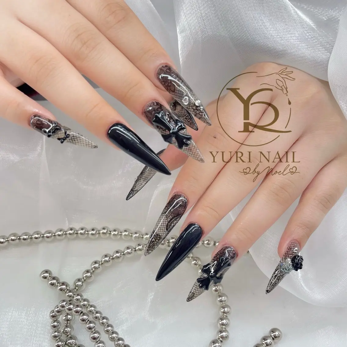 ネイル チークネイル フットネイル フレンチネイル グラデーション キラキラネイル ハンドネイル フットネイル ハンドケア YURI Nail Funabashiのネイルデザイン