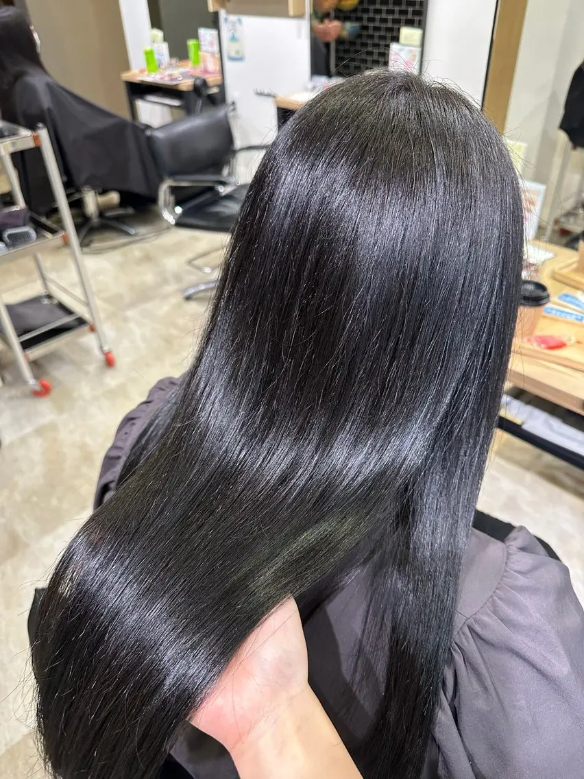 ロング カラー 髪質改善 トリートメント 伊藤 旭華のヘアスタイル