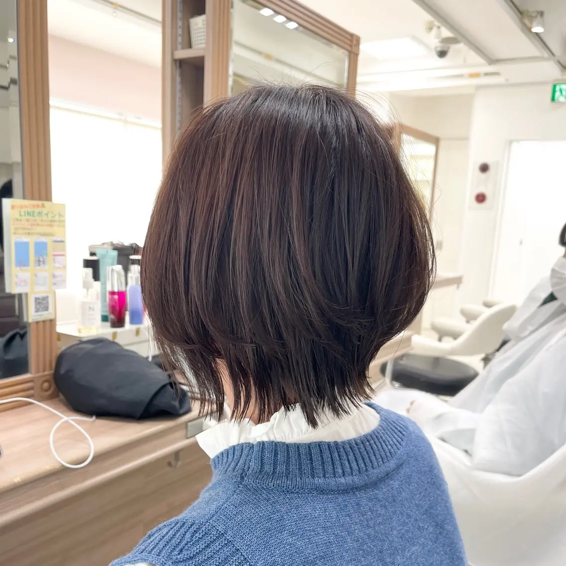 ミディアム ボブ くびれヘア ウルフカット カット 藤原 亜美🤍のヘアスタイル