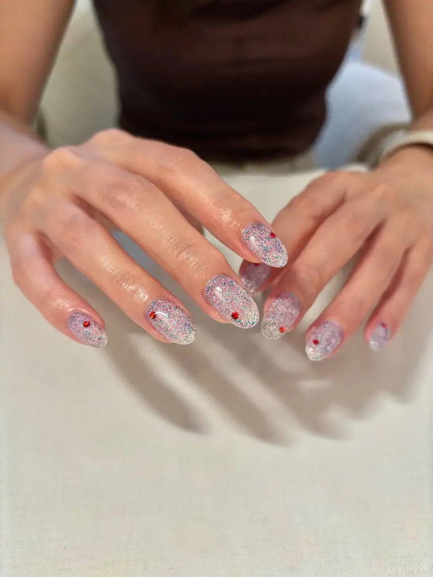 ネイル ストーンネイル ワンホンネイル ハンドネイル nail salon Soiréeのネイルデザイン