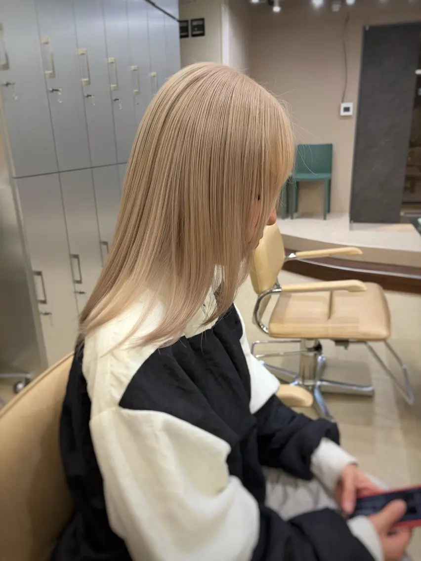 ロング ヘアカラー 💛ブリーチカラー /ブリーチ縮毛💛のヘアスタイル