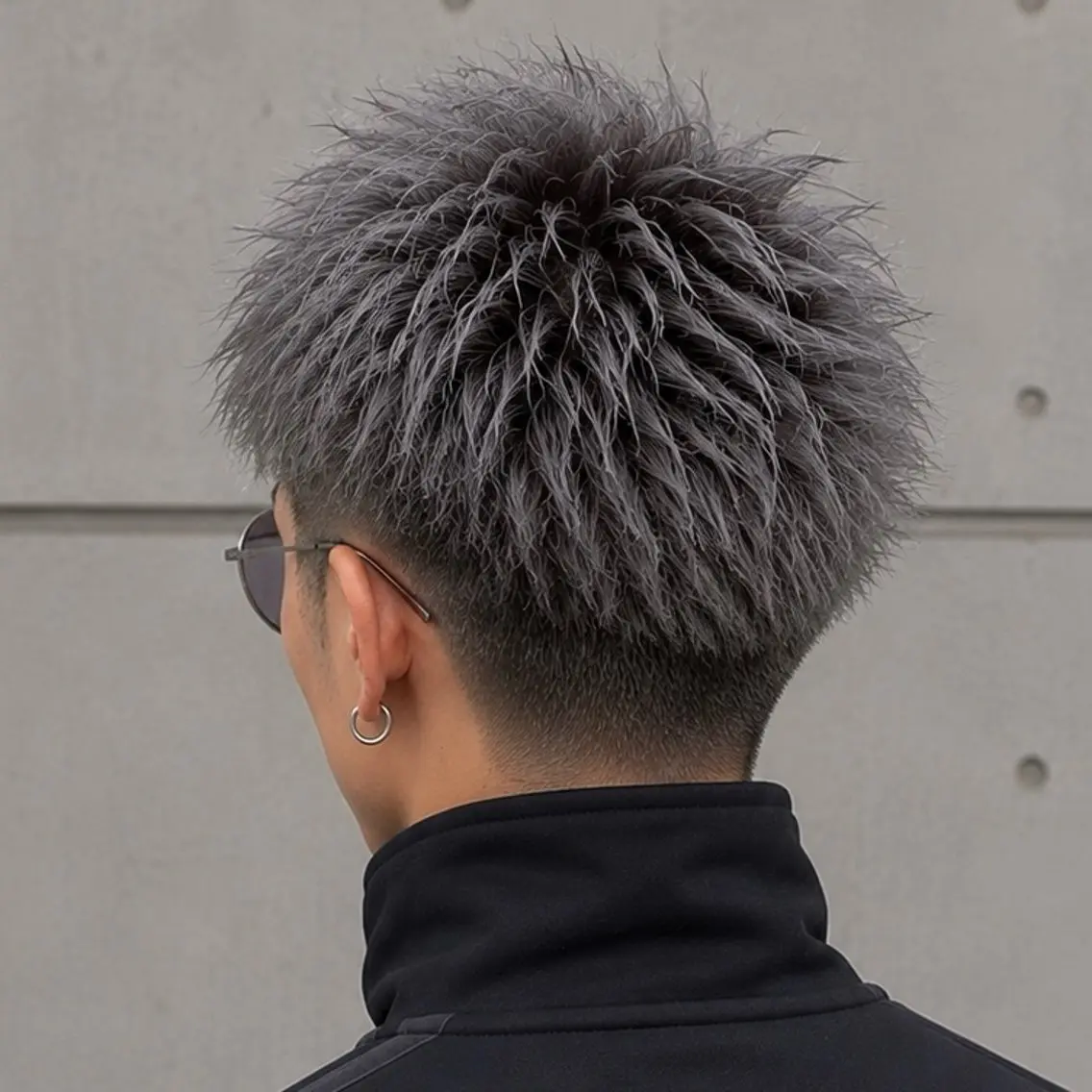 ショート カラー メンズ メンズブリーチ スパイキーショート ブリーチ シルバー ショートヘア カット ヘアカラー メンズ特化カットパー マカラー坂田柊のヘアスタイル