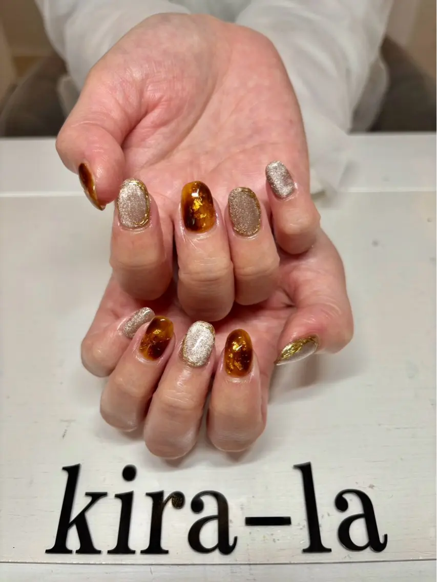 ネイル べっ甲ネイル マグネットネイル ミラーネイル kira-la キララ･:*..のネイルデザイン