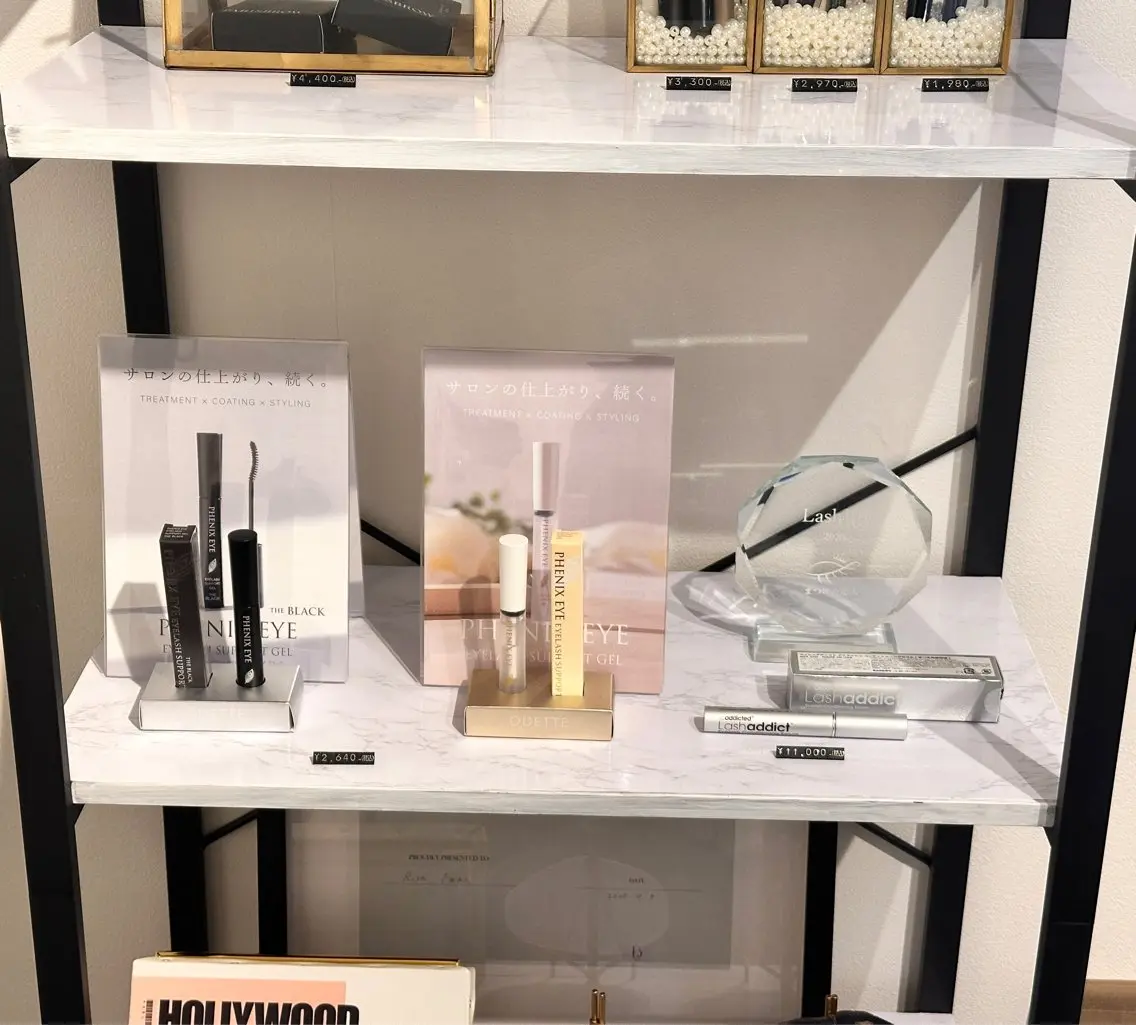 CARRE AKINAの眉毛・アイブロウイメージ