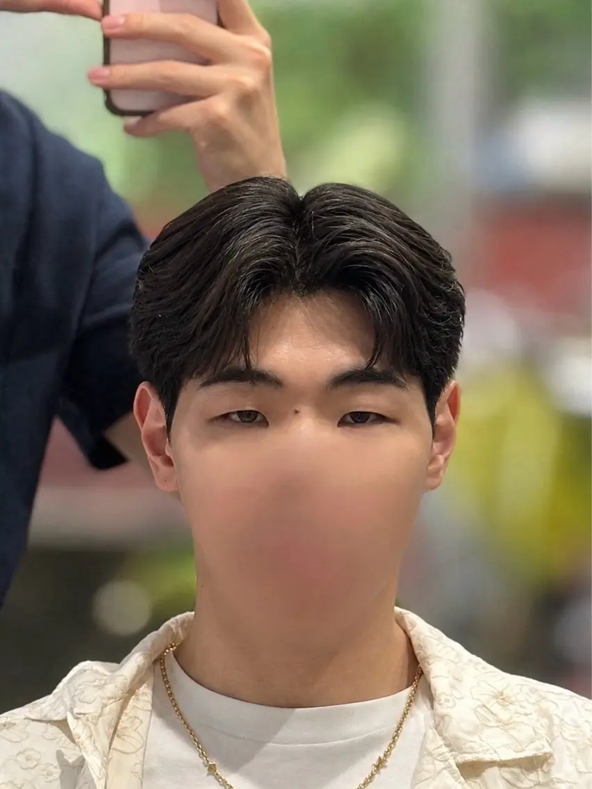 【韓国メンズにおすすめ】メンズカット+ダウンパーマの写真