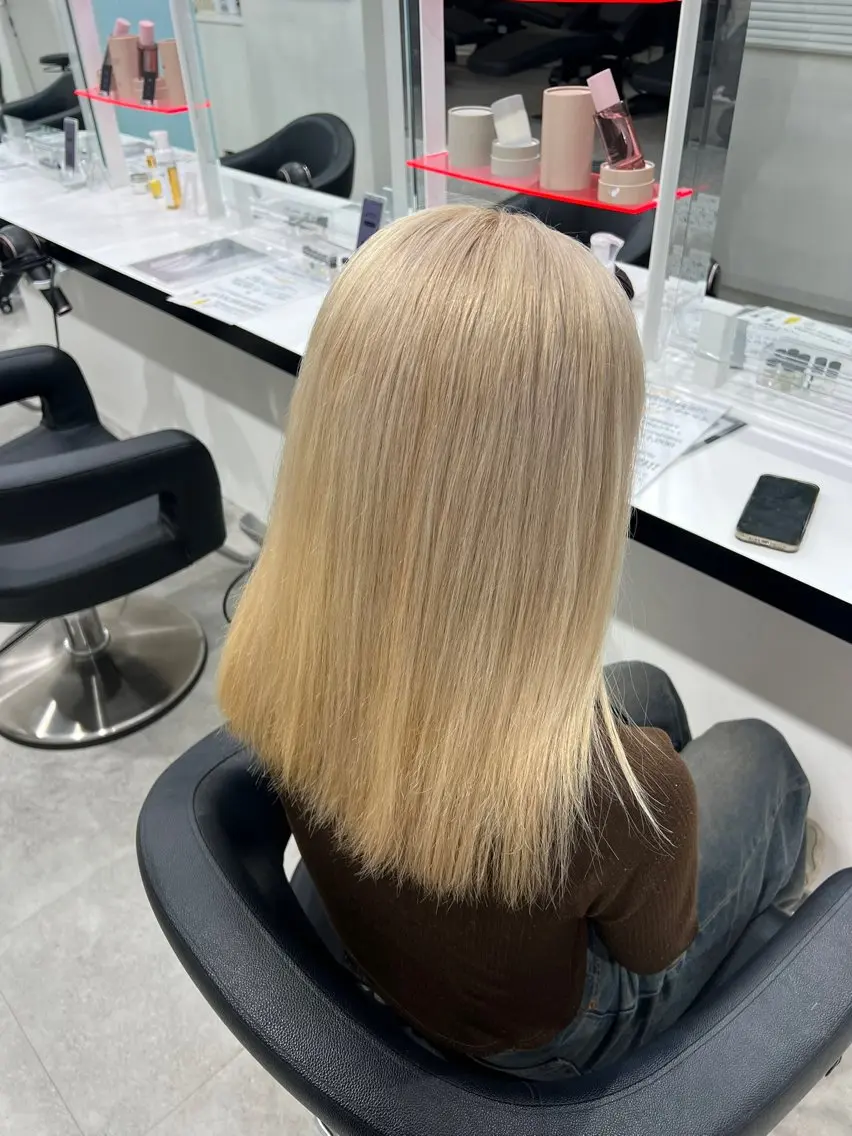 カラー ミルクティー・透明感 🏹REN🏹のヘアスタイル