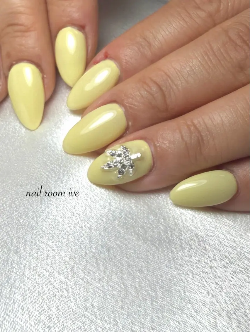ネイル ハンドネイル nail room IVEのネイルデザイン