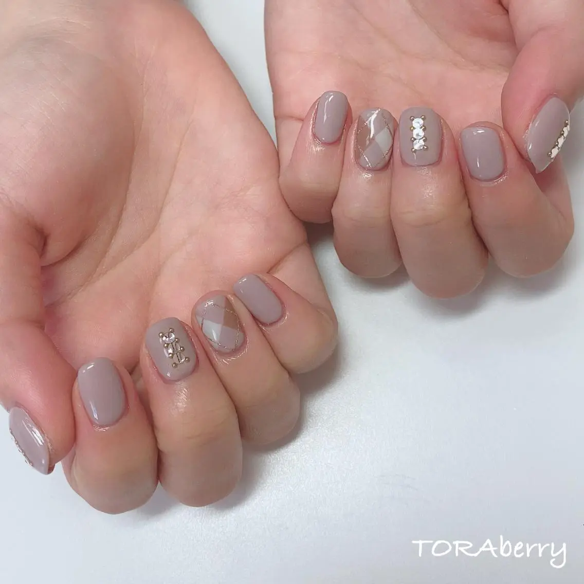 ネイル ネイリスト なつみのネイルデザイン