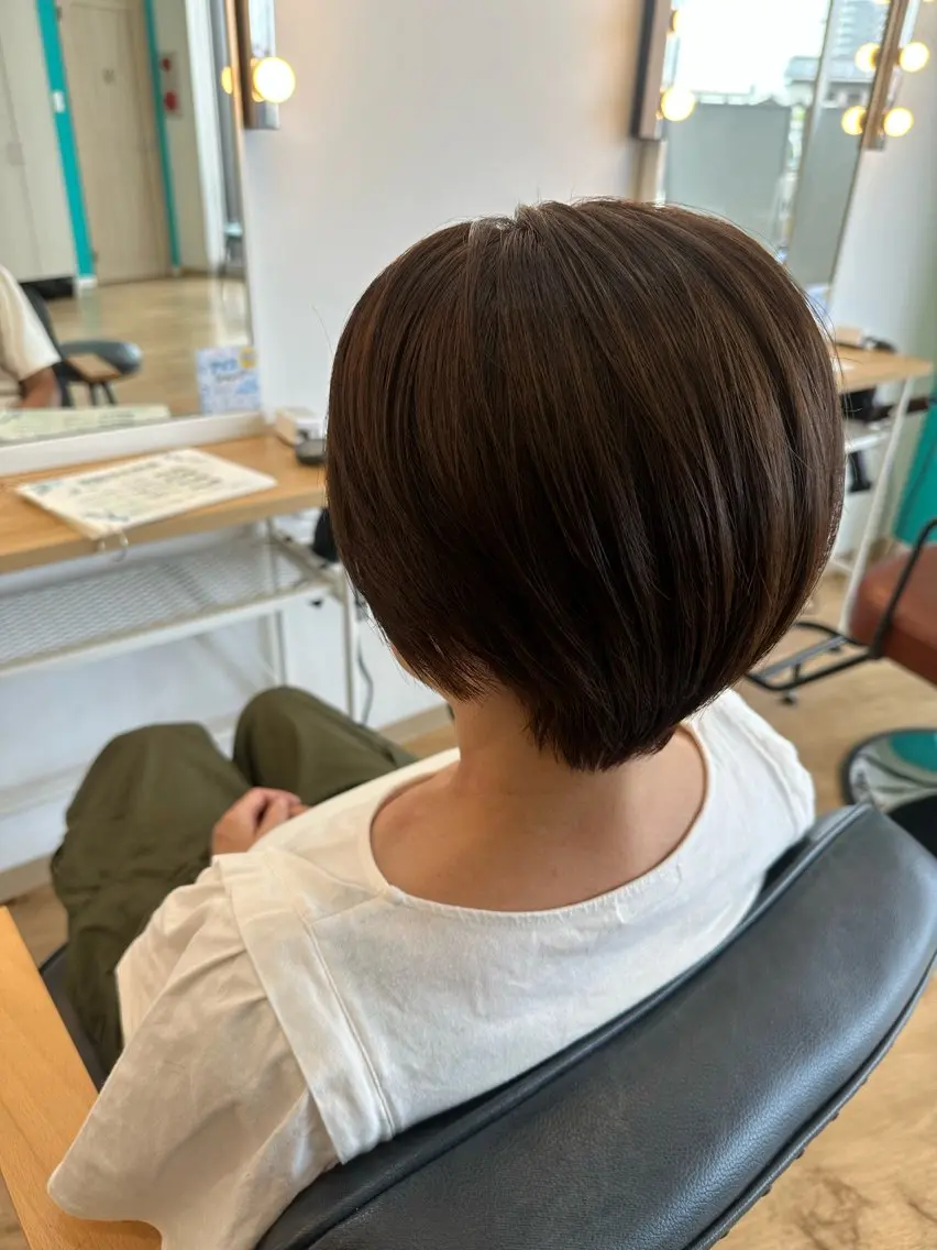 ショート カット ヘアカラー Azule なつめ /艶カラー/縮毛矯正のヘアスタイル