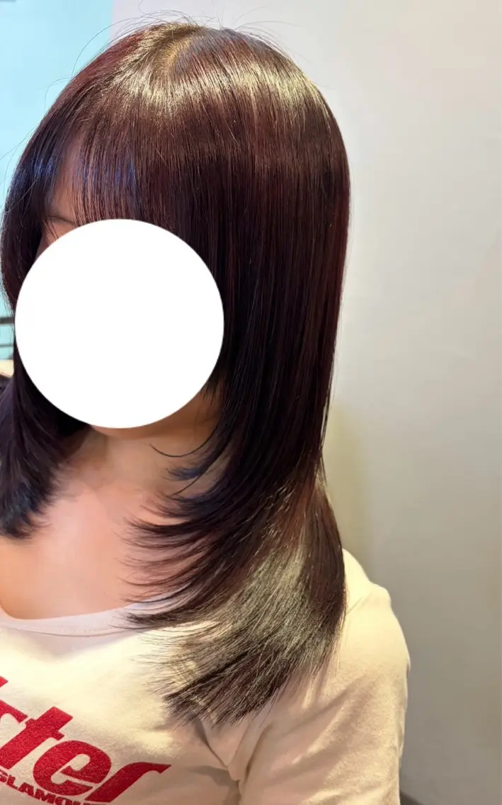 ミディアム カット ブリーチモデル RURUのヘアスタイル