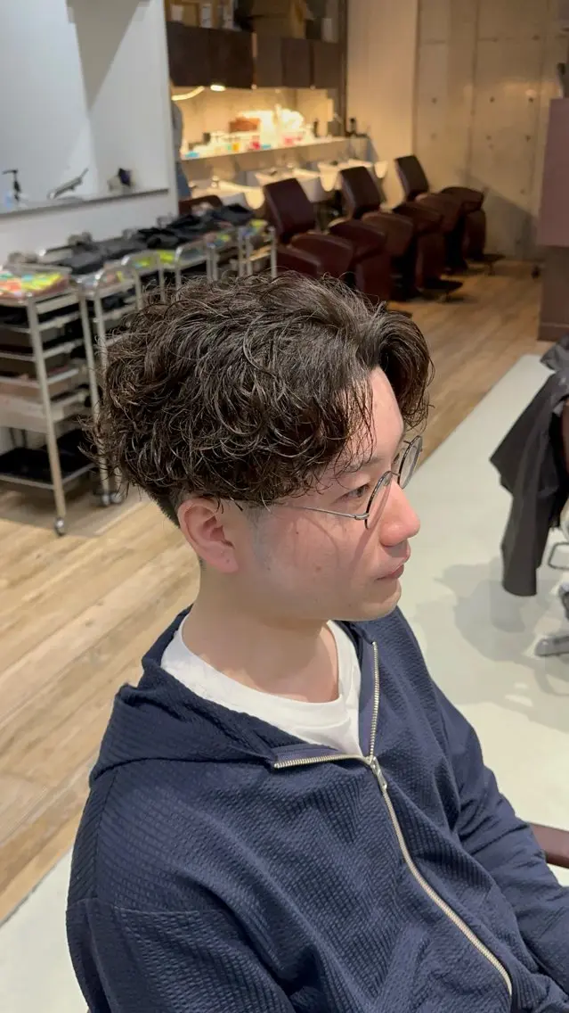 パーマ メンズ メンズパーマ カット パーマ fifth原宿 宮部蓮のヘアスタイル