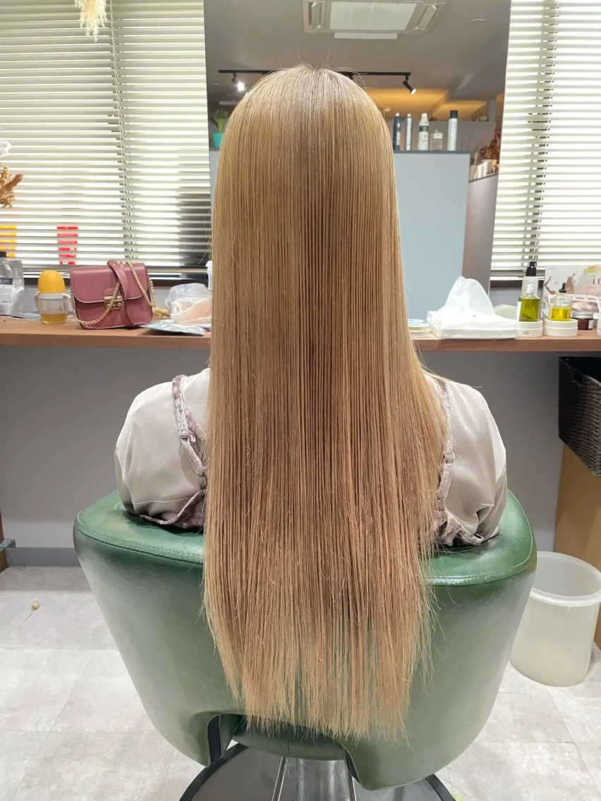 ロング カラー ヘアカラー 今雪 聡美のヘアスタイル
