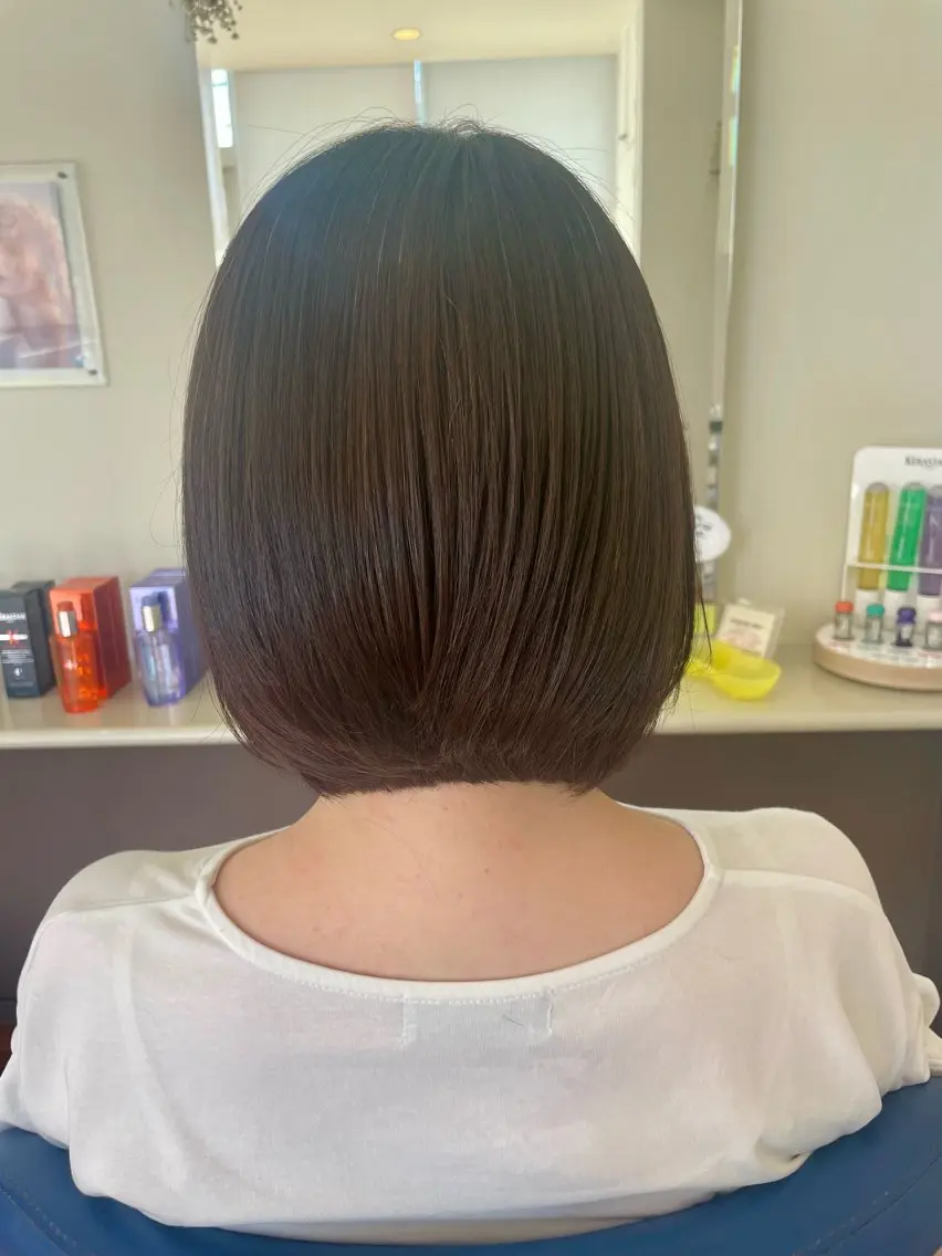 ミディアム 縮毛矯正 attrice杉山 綾乃のヘアスタイル