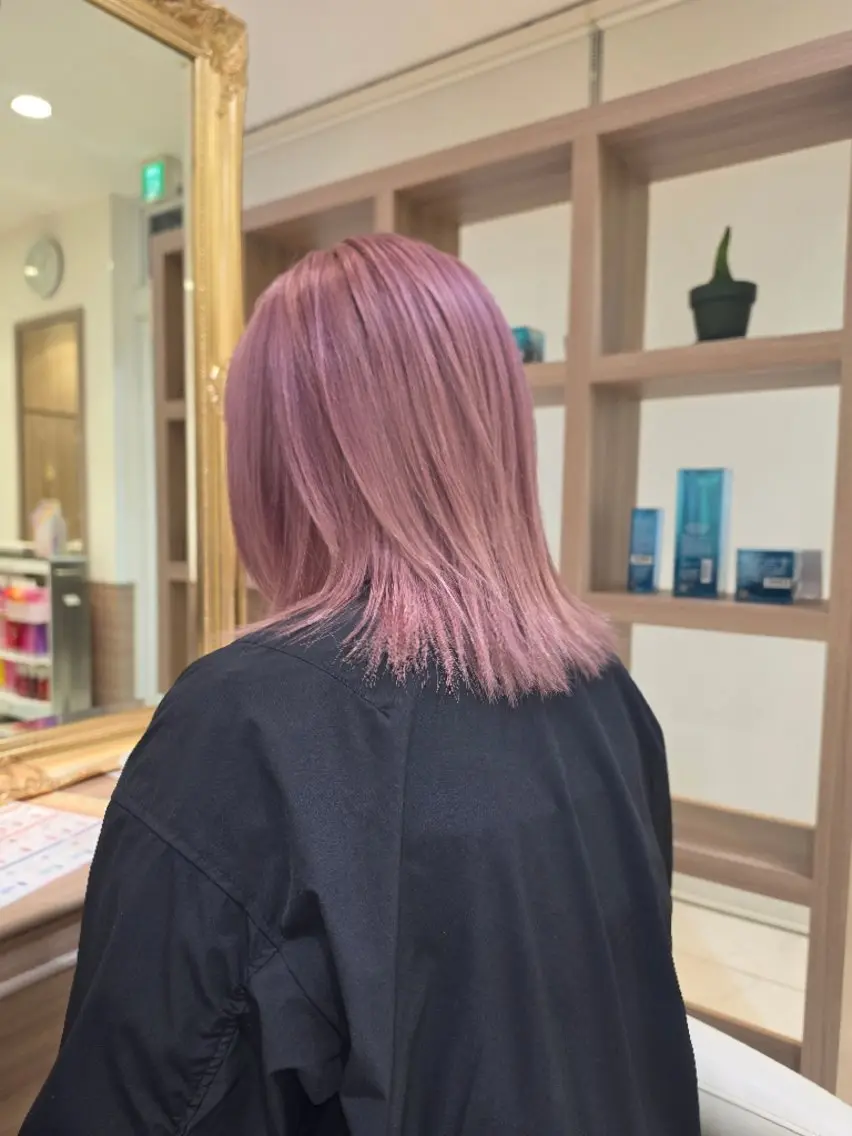 ミディアム 🎀艶髪カラー🎀 Aiのヘアスタイル
