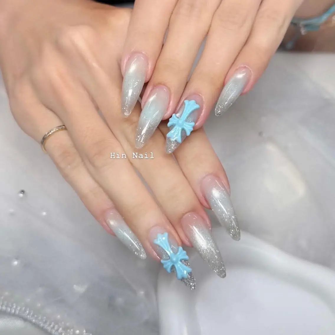 ネイル ハンドネイル Hin Nailのネイルデザイン
