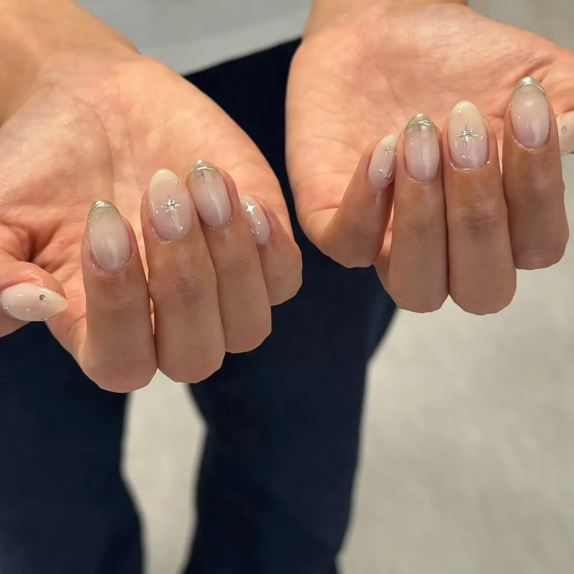 ネイル フレンチネイル ミラーネイル 持ち込み ニュアンスネイル ハンドネイル __shiho. nailのネイルデザイン