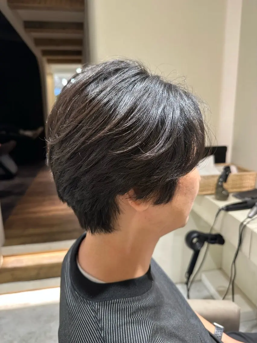 メンズ センターパート 上野 秀のヘアスタイル