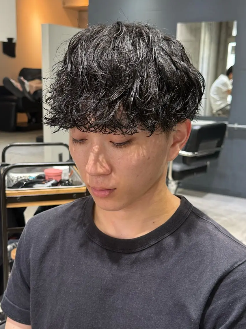 メンズ メンズパーマ カット パーマ 布施メンズ特化美容師 秋山　涼のヘアスタイル