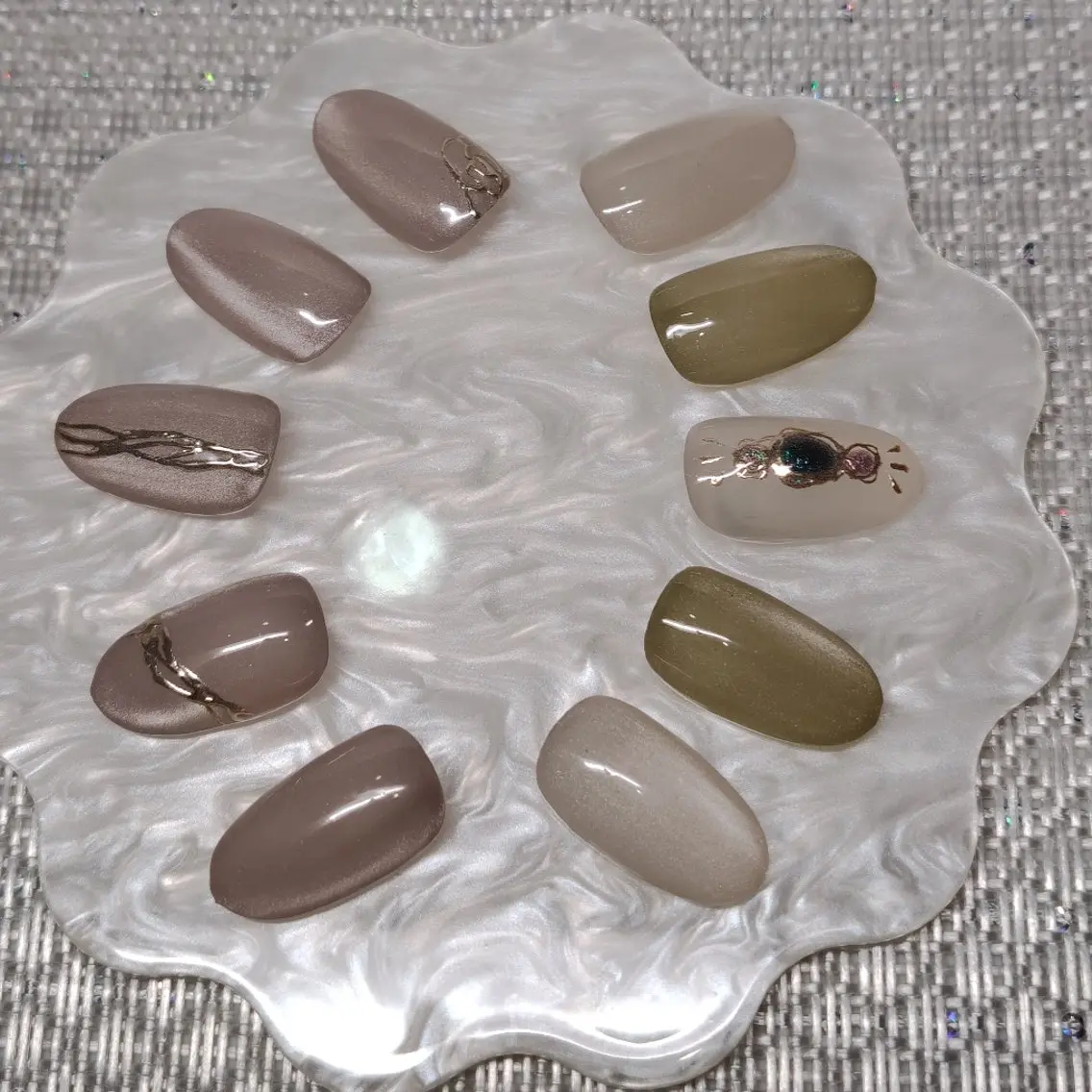 ネイル ニュアンスネイル ハンドネイル こふく🍀 Sayoのネイルデザイン