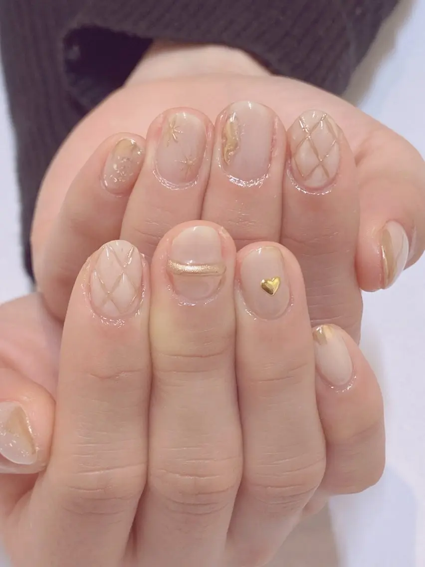 ネイル アニマル柄 アートネイル オーロラネイル クリアネイル グラデーション Nail Salon ertiのネイルデザイン