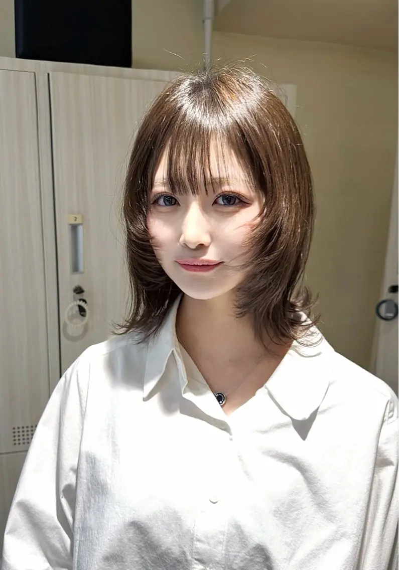 ミディアム くびれヘア レイヤーカット 小顔カット 🎀小顔ショート/ miruki🪽のヘアスタイル