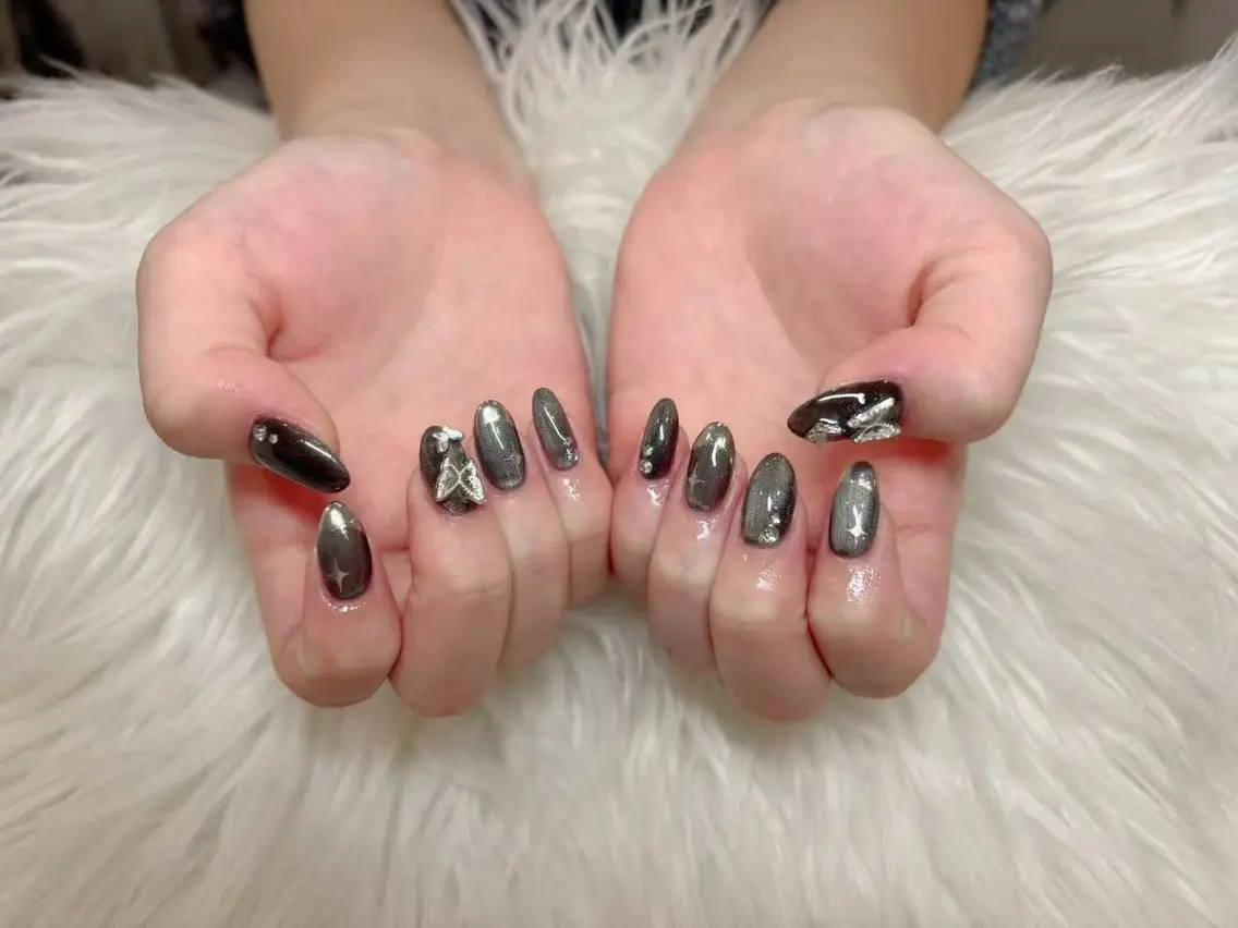 ネイル ハンドネイル ハンドケア The Nail & Eye Lashの眉毛・アイブロウイメージ