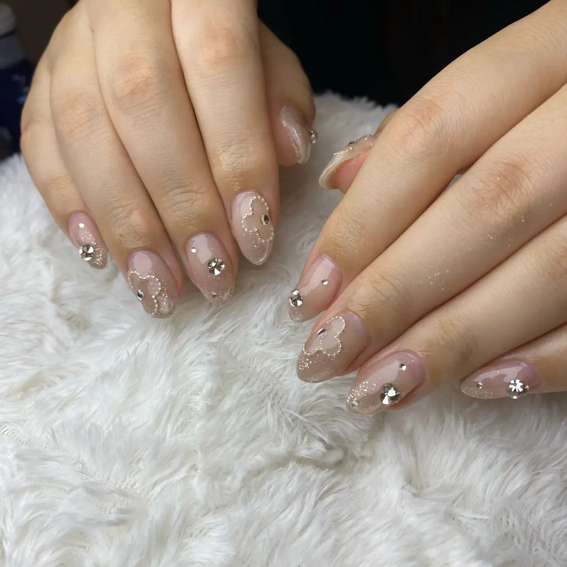 ミディアム ハンドネイル coconoix 🍊mizukiのネイルデザイン