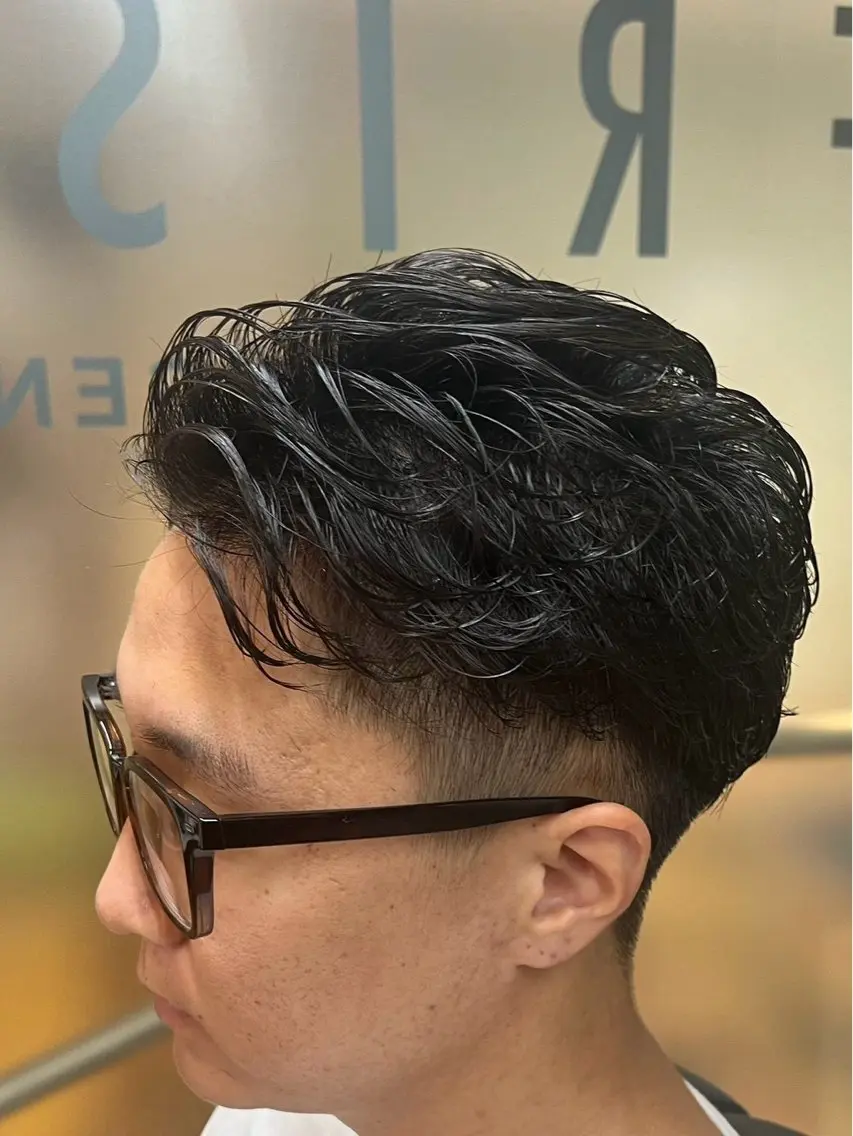 ショート パーマ メンズ カット パーマ トリートメント 佐々木 優人のヘアスタイル