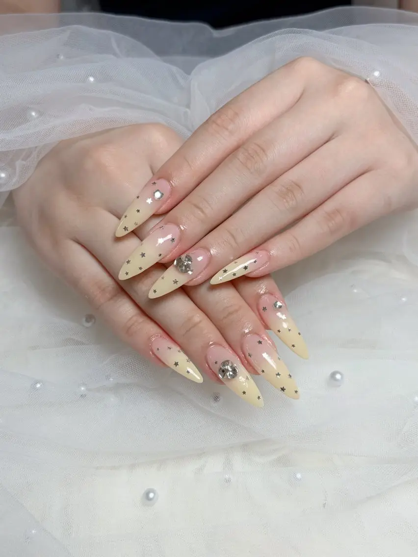 ネイル フットネイル ジェルネイル 韓国ネイル マグネットネイル 持ち込み ハンドネイル Huyn Nail Shinjyukuのネイルデザイン