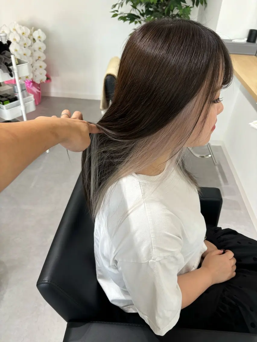 ロング ケアブリーチ 黒瀬有汰のヘアスタイル