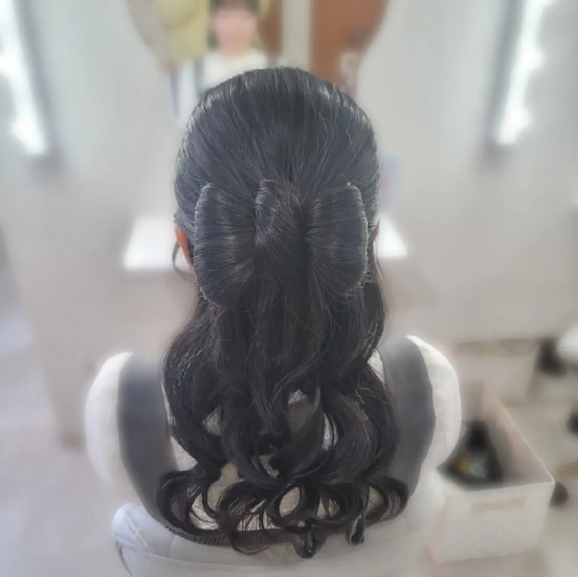 ロング ヘアアレンジ ハーフアップ ヘアセット 渥美 寿美翔のヘアスタイル