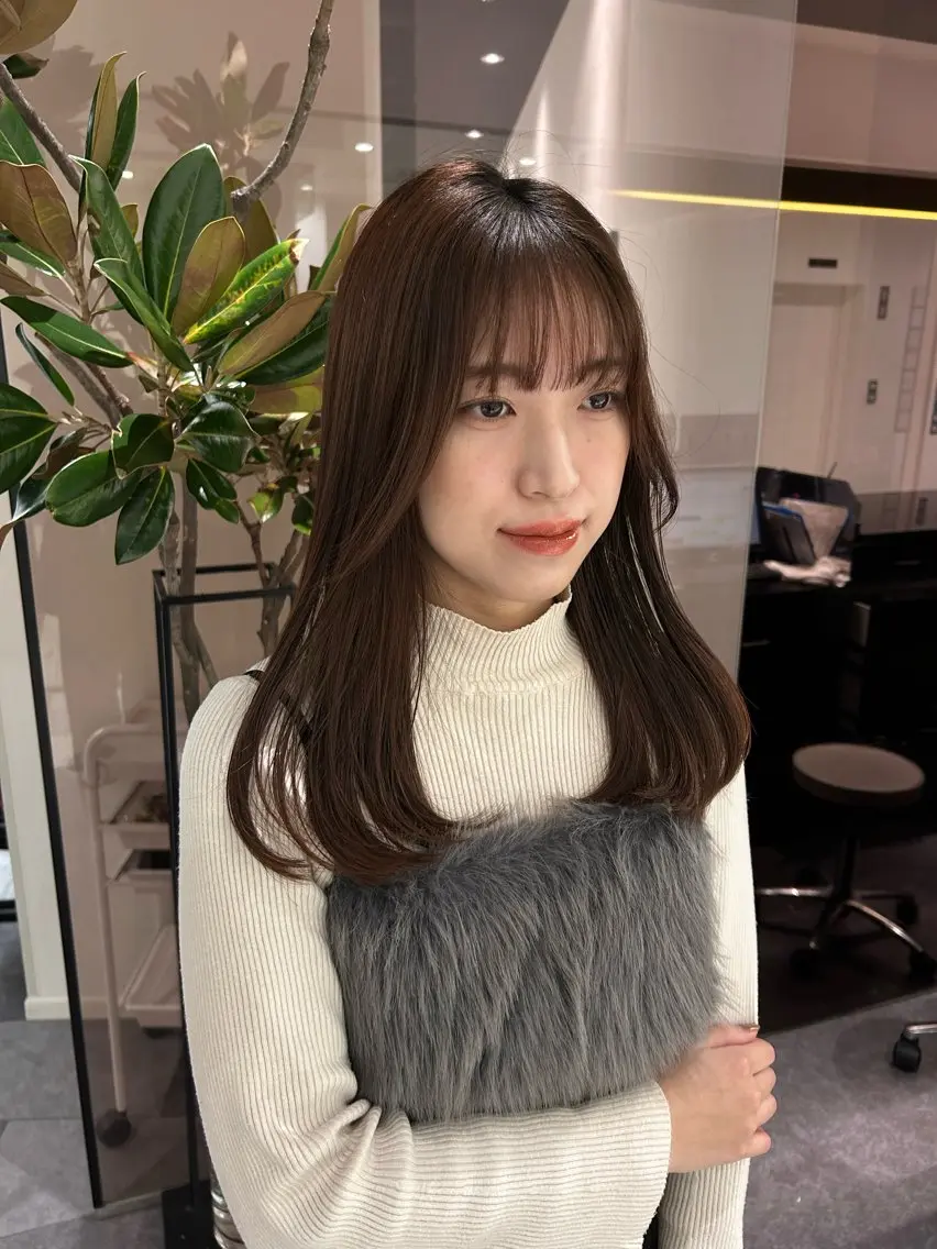 セミロング レイヤーカット 中原 優美のヘアスタイル