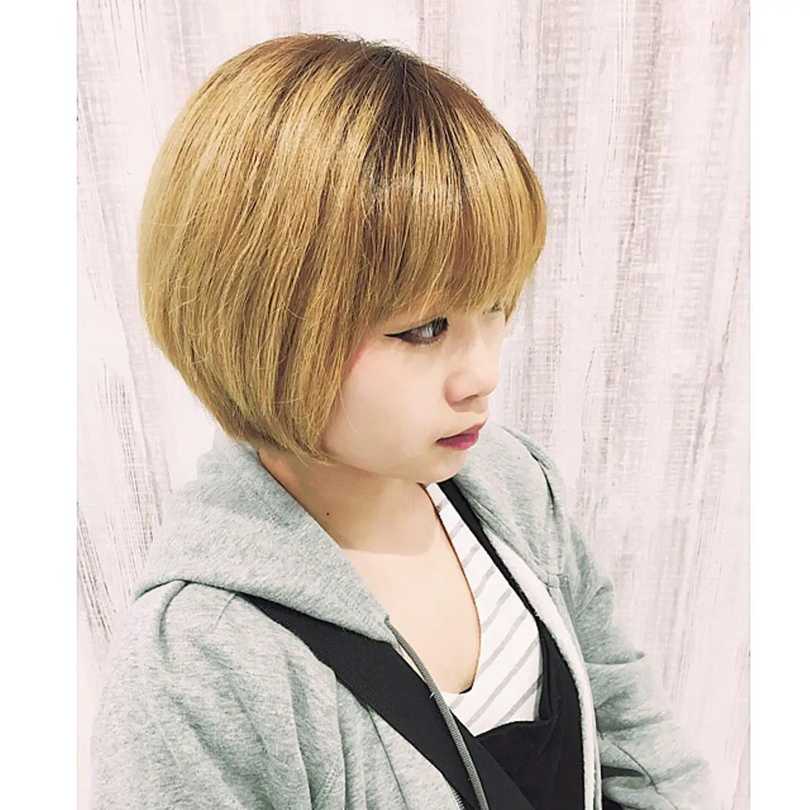 ショート ショートヘア 透明感♡︎♡︎ 佐々木早苗のヘアスタイル