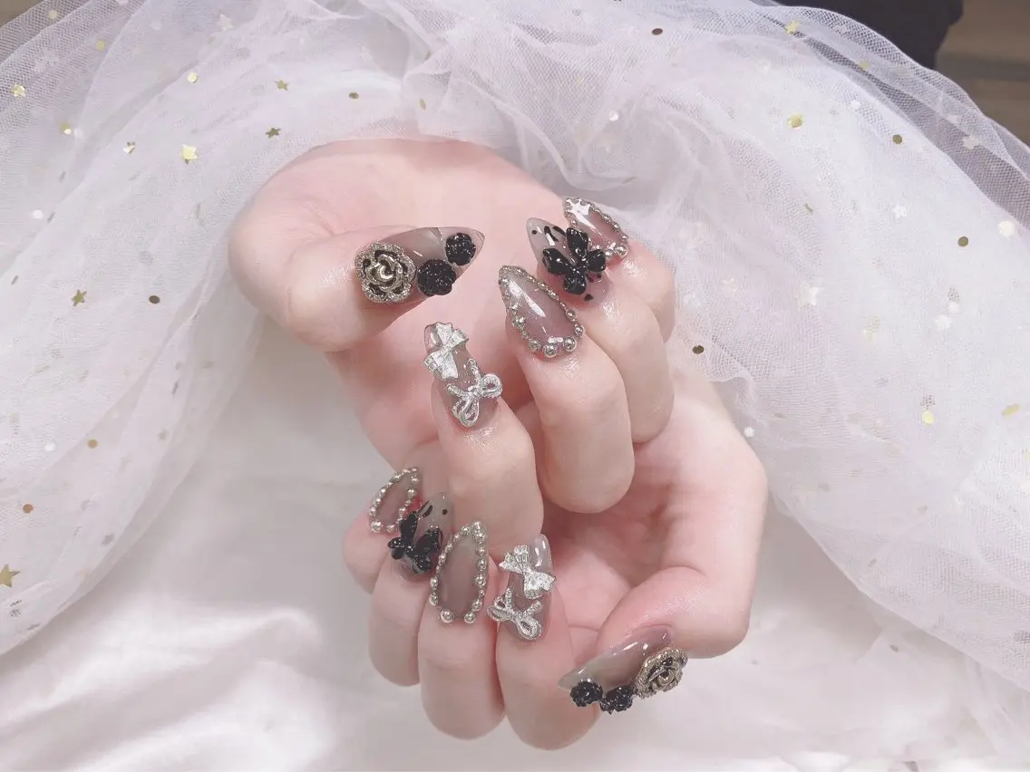 ネイル ジョリ kasumi🌹💅のネイルデザイン