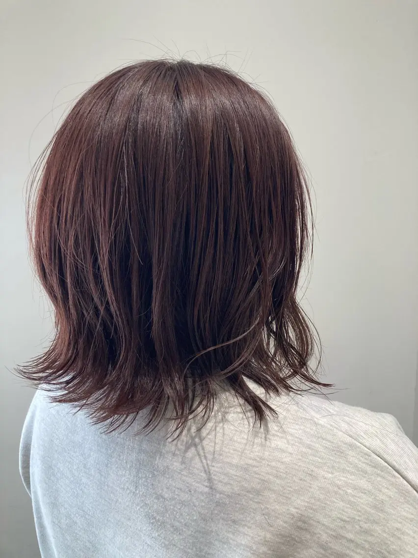 ミディアム カット ヘアカラー 折本 沙織のヘアスタイル