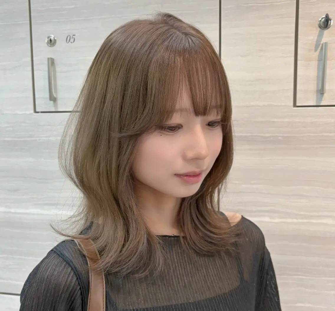 ロング カラー ブリーチ 透明感カラー ダブルカラー ブリーチなしカラー カット ヘアカラー トリートメント ナツミ/透明感カラー /酸性縮毛矯正のヘアスタイル