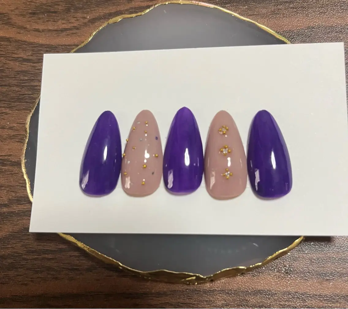 ネイル ゴールド Nail ecxia ／Reikaのネイルデザイン