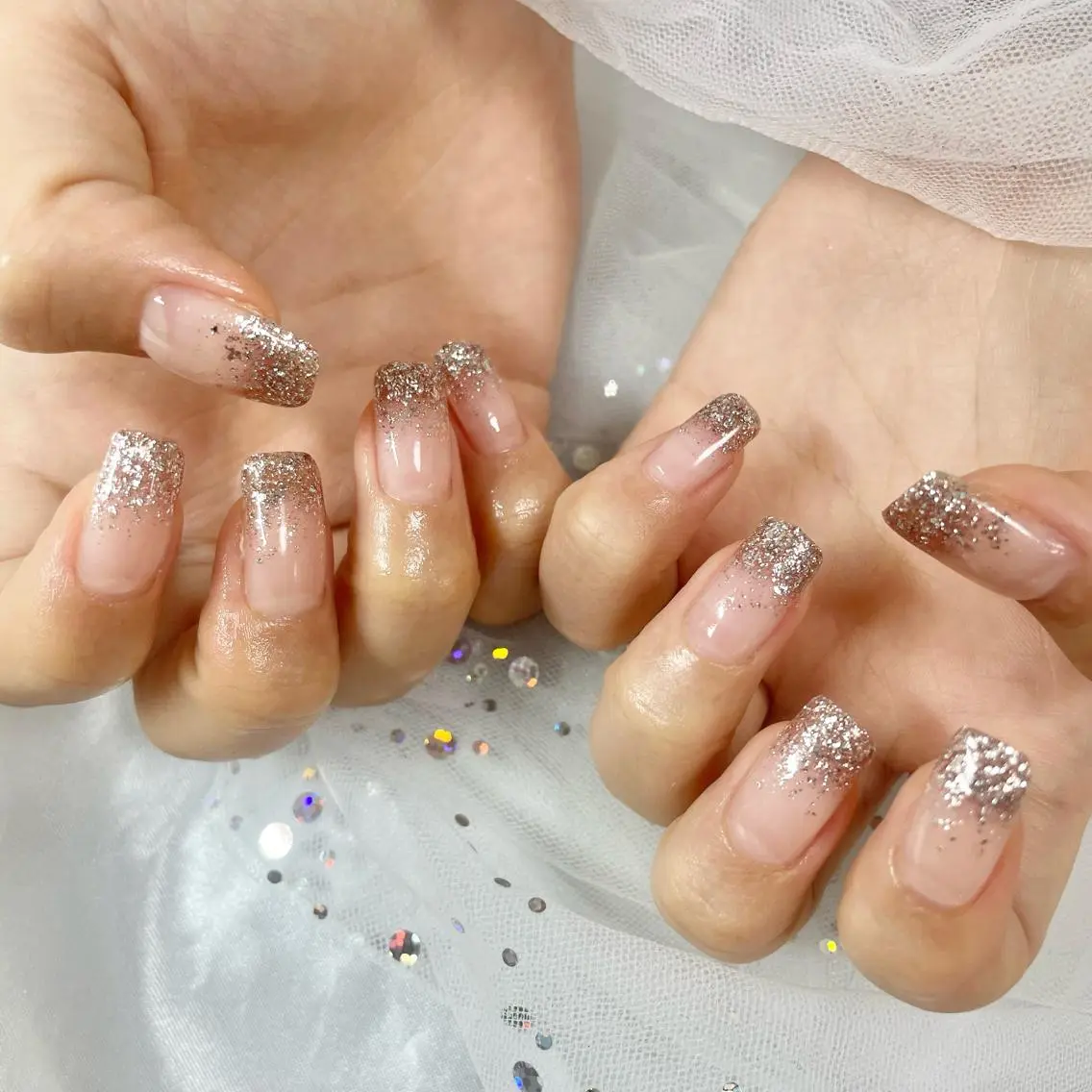 ネイル グラデーション キラキラネイル ハンドネイル 🎀AYAKO 🎀中韓ネイルのネイルデザイン