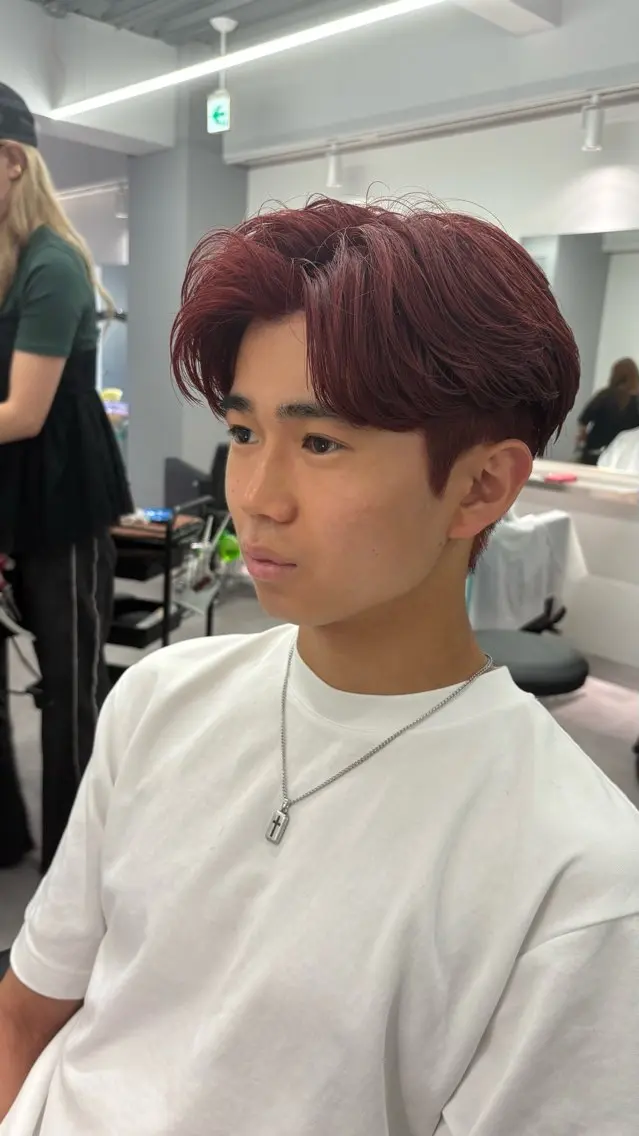 ミディアム カラー メンズ メンズブリーチ ブリーチ レッドカラー カット ヘアカラー 高橋 周のヘアスタイル