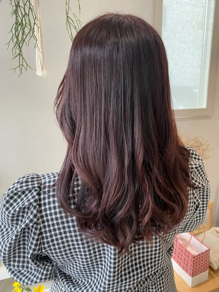 ミディアム ミストバング 韓国風ヘア カット ヘアカラー トリートメント 🪻花屋併設🪻秀島 有紀のヘアスタイル