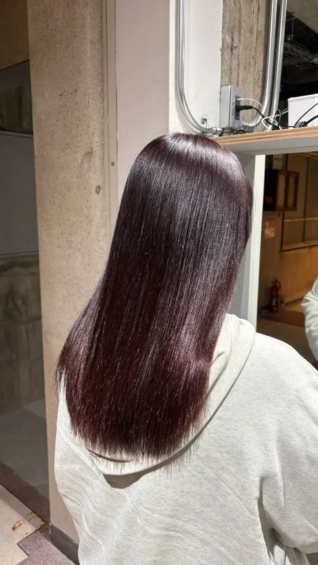ロング ヘアカラー 安藤 まりのヘアスタイル