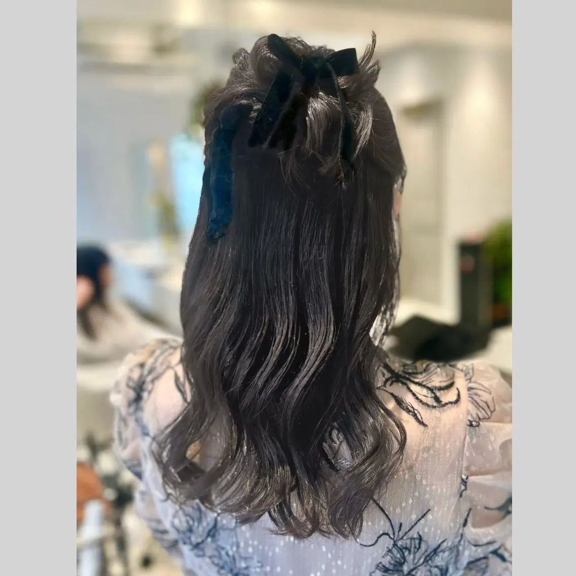 セミロング ヘアアレンジ ヘアセット ヘアメイクkeiko 🌈パーソナルカラーのヘアスタイル