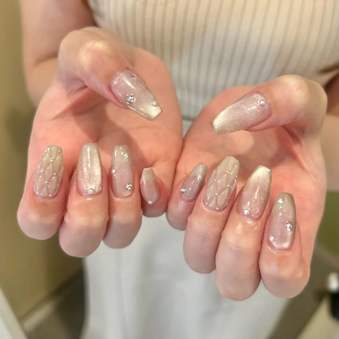ネイル ハンドネイル プライベートサロン⠀ loggy.のネイルデザイン