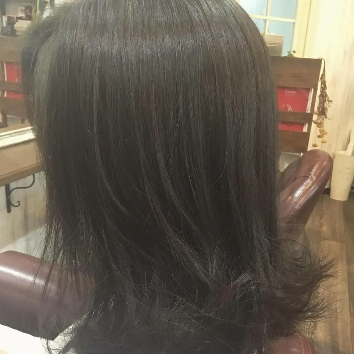 ミディアム カラー embrace エンブレイスのヘアスタイル