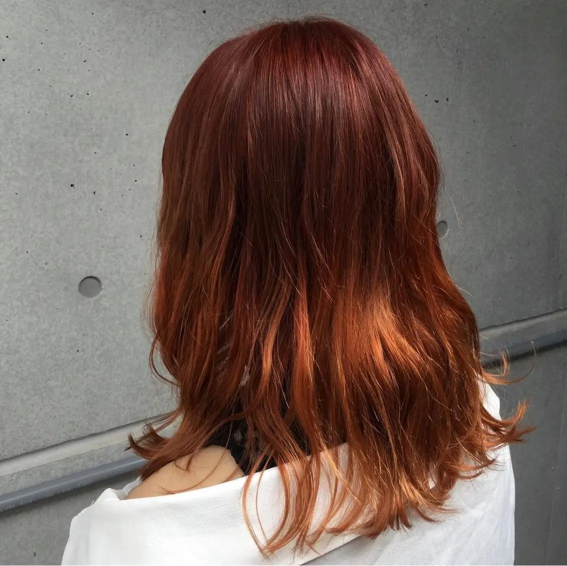 ミディアム 🦋春山 さとみ🦋のヘアスタイル