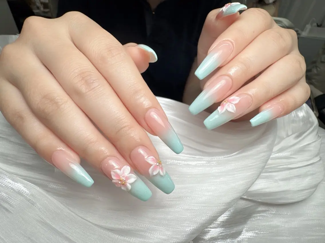 ネイル ハンドネイル EN salon💅 🦋もり💕のネイルデザイン